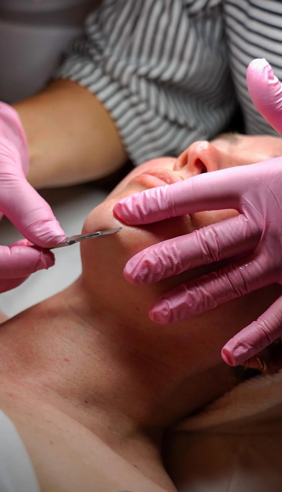 Detailed dermaplaning care at Body By E